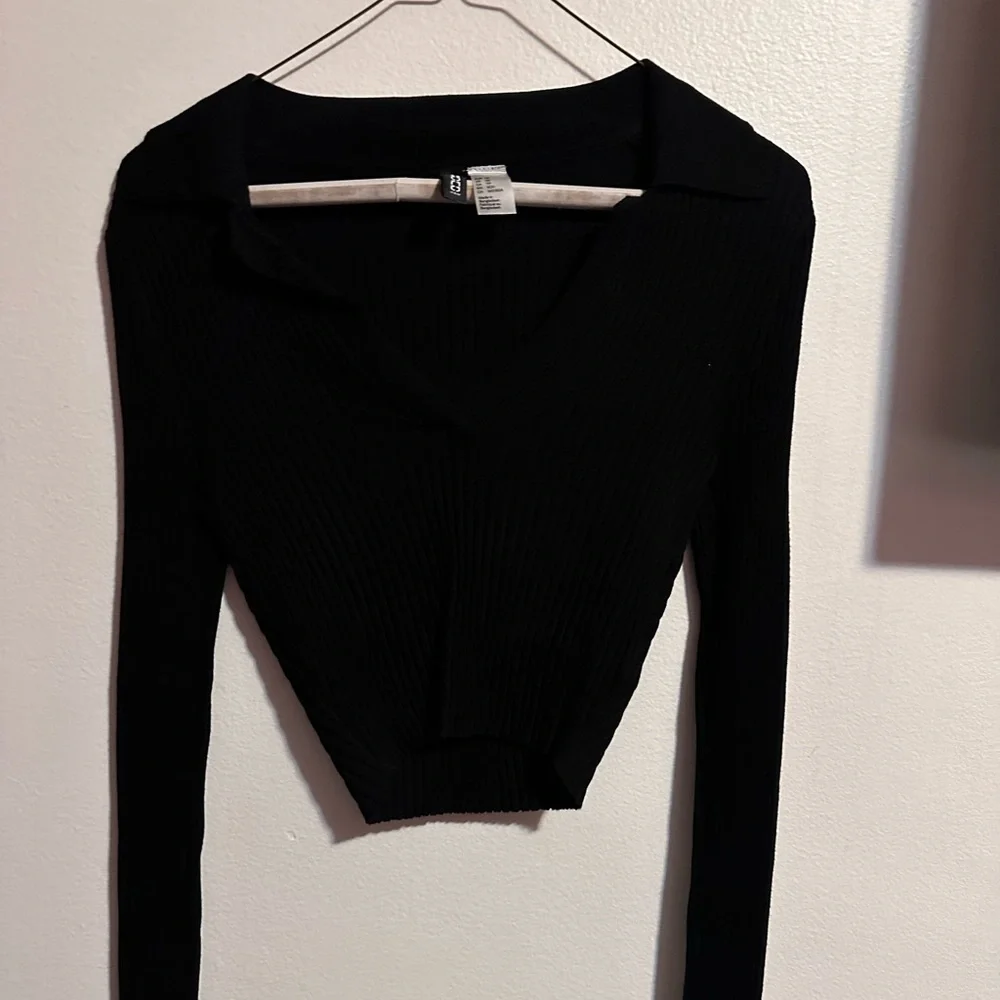 H&M v neck crop top XS - Picture 1 of 2